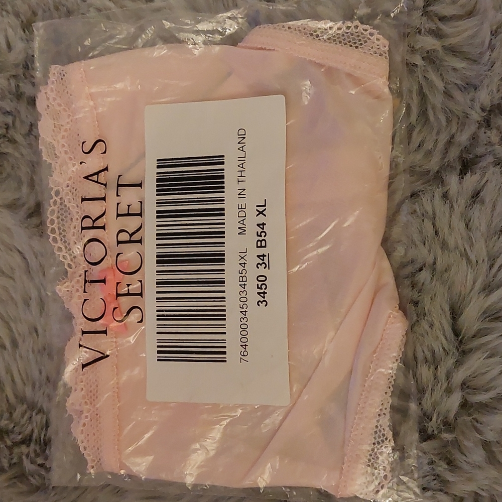 VS Thong Panties